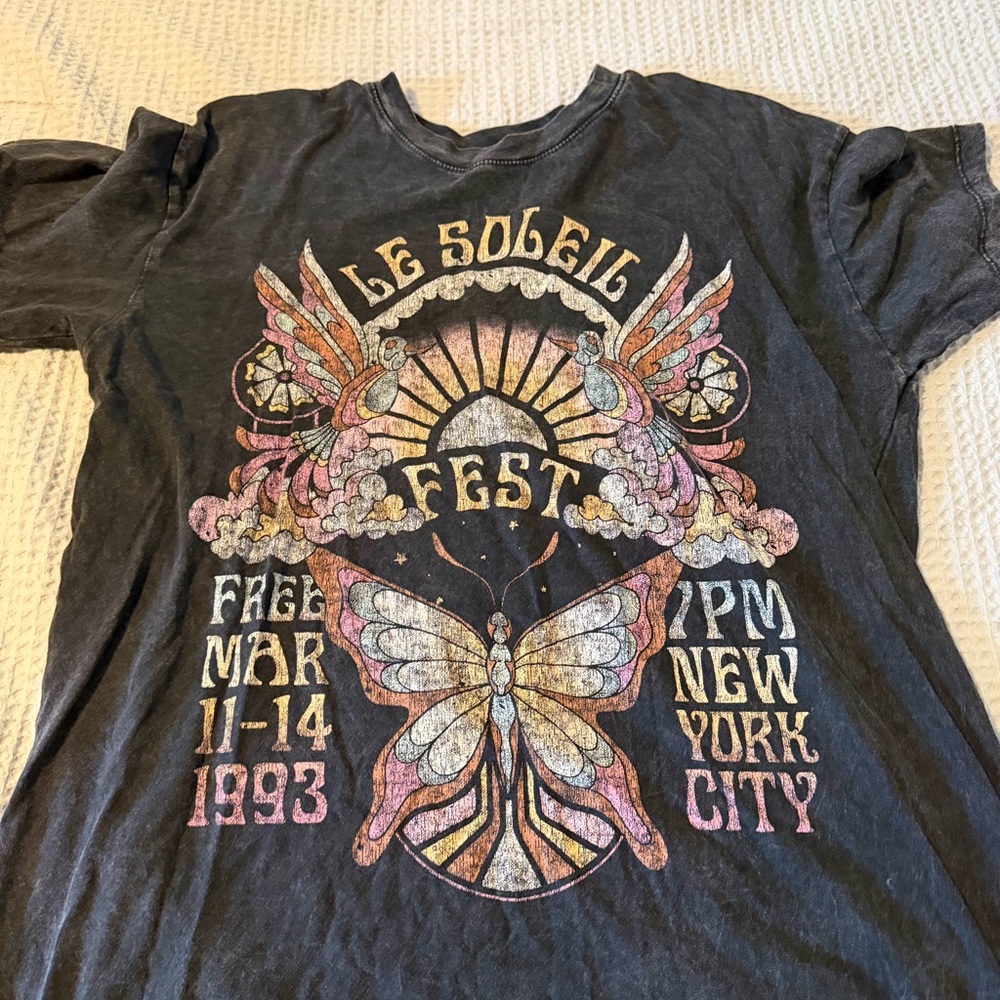 Hollister Le Soleil Fest Graphic Tee - Black